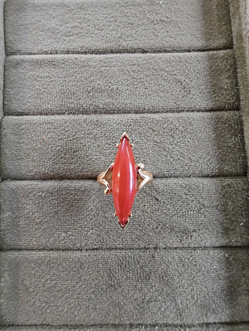 Vintage Avon Ring Size 4/5